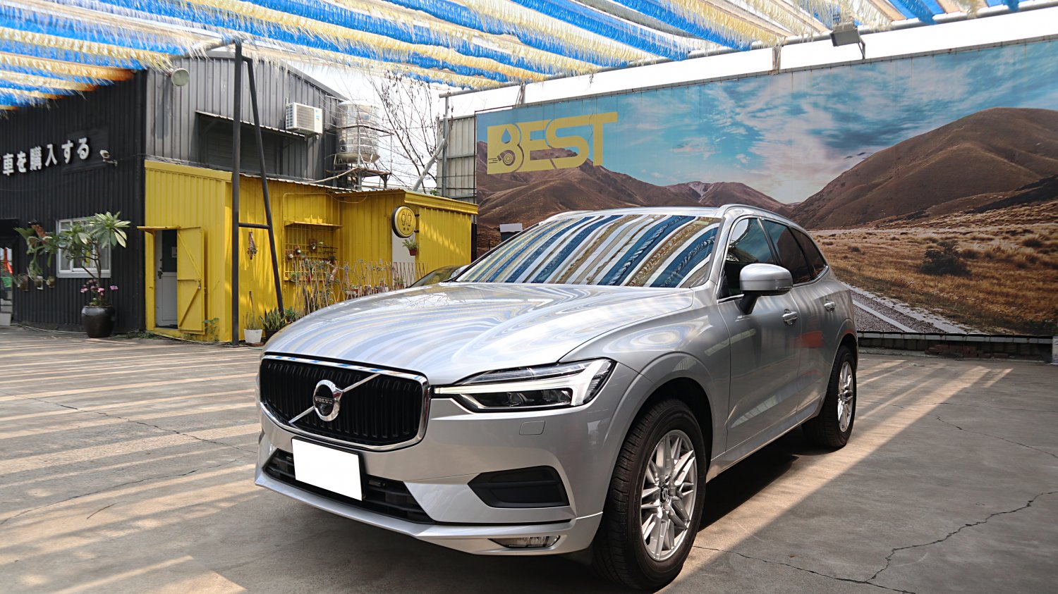 Volvo 富豪 ／ XC60 ／ 2019年 ／ 2019年VOLVO XC60 銀色 富豪中古車 ／ MG車庫(台南)