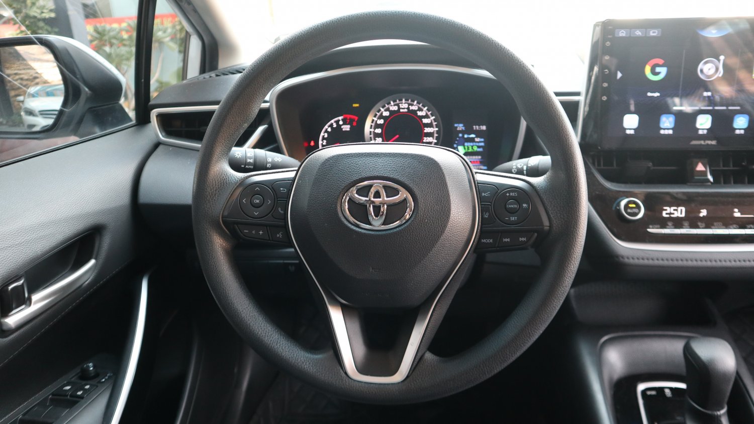 Toyota 豐田 ／ Altis ／ 2022年 ／ 2022年 Toyota Altis 白色 豐田中古車 ／ 成交區