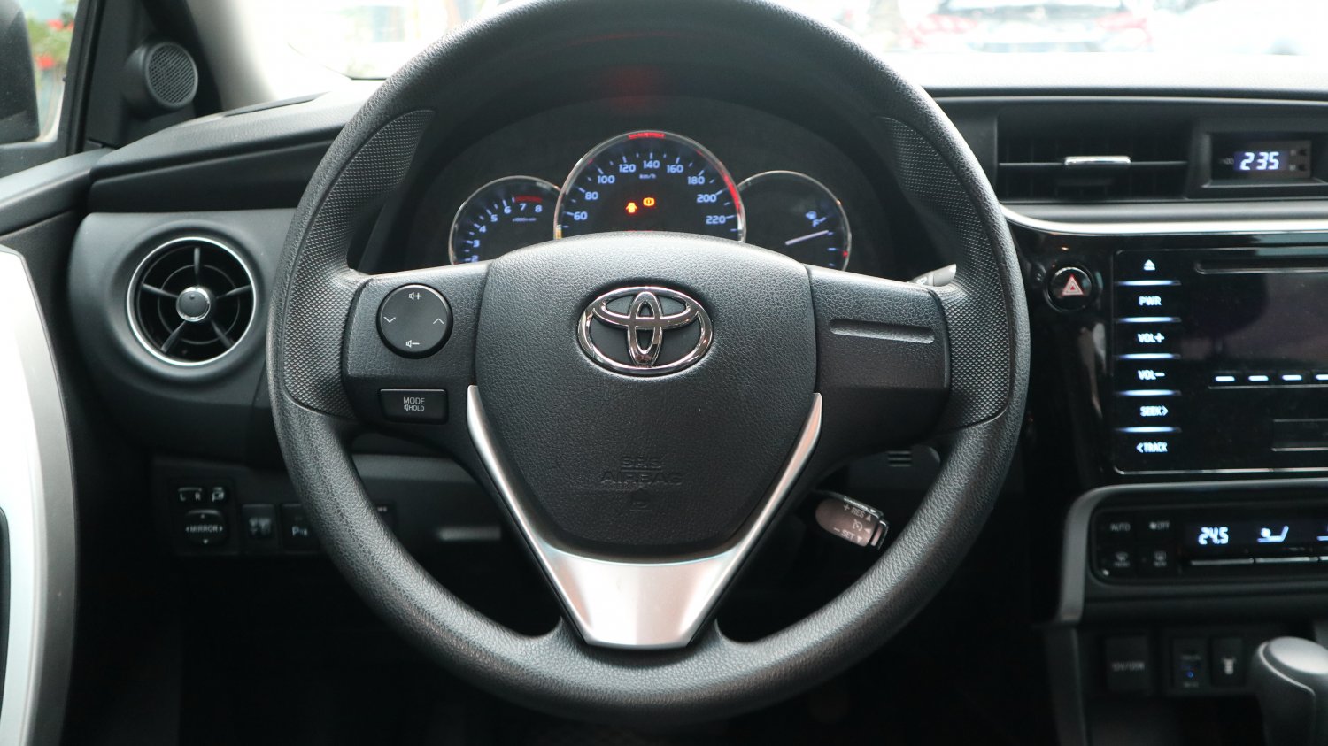 Toyota 豐田 ／ Altis ／ 2018年 ／ 2018年 Toyota Altis 灰色 豐田中古車 ／ 九州欣旺汽車 (台南)