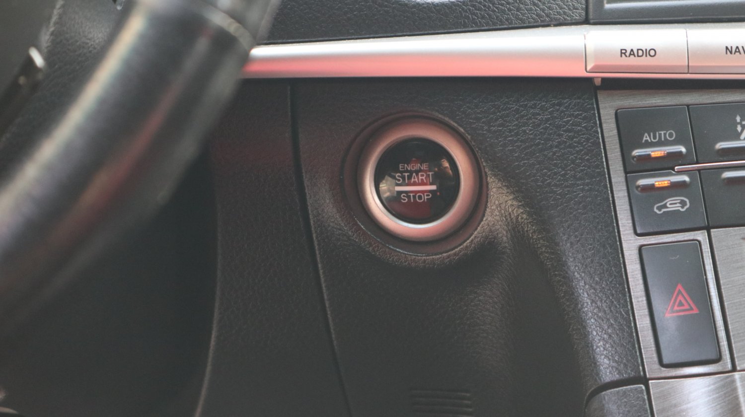 Luxgen 納智捷 ／ U7 ／ 2011年 ／ 2011年 Luxgen U7 銀色 納智捷中古休旅車 ／ 