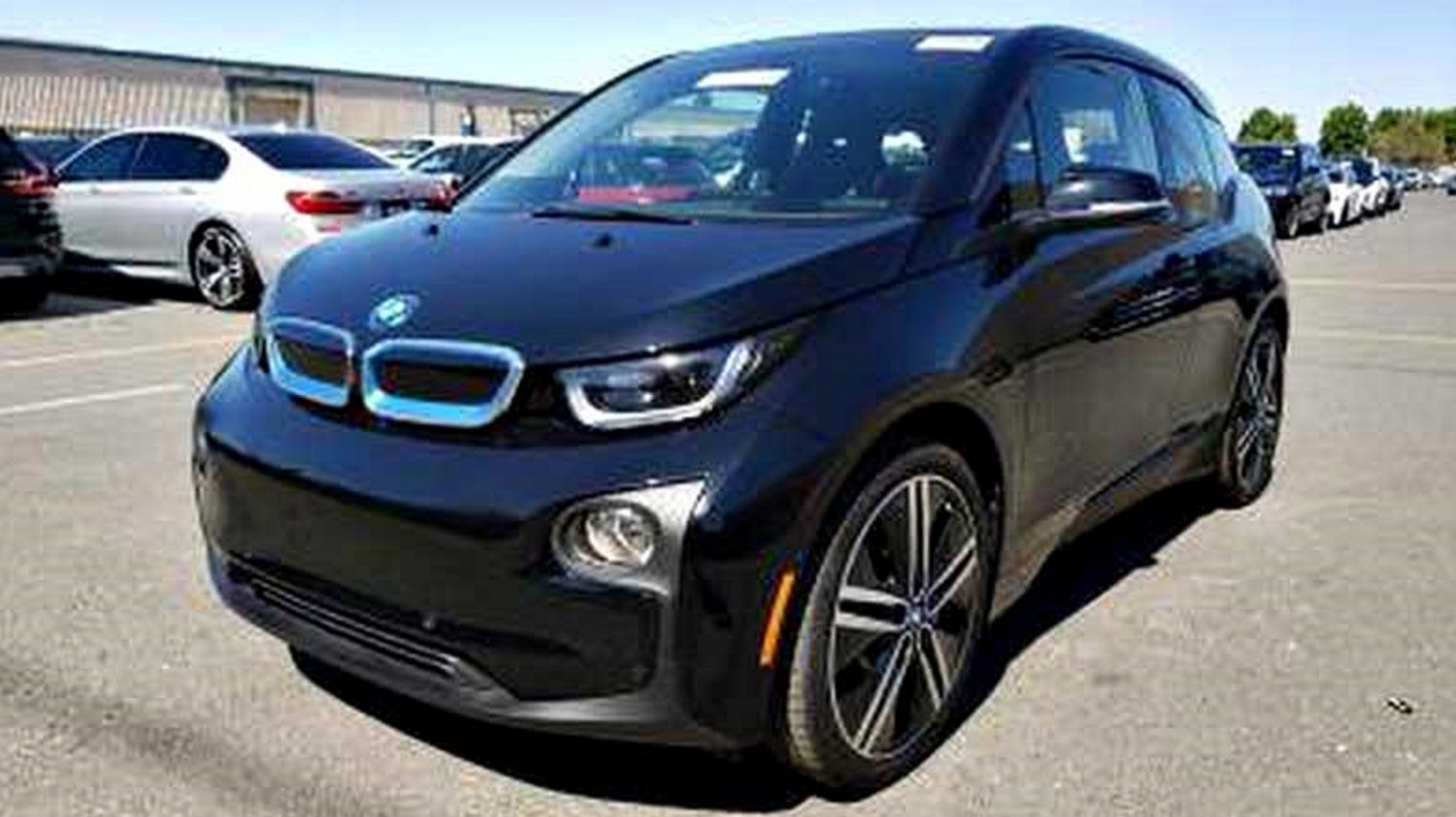 Bmw 寶馬 I Series 17年bmw I3 Rex 增程版黑色寶馬中古車 Cg台南雲端車庫