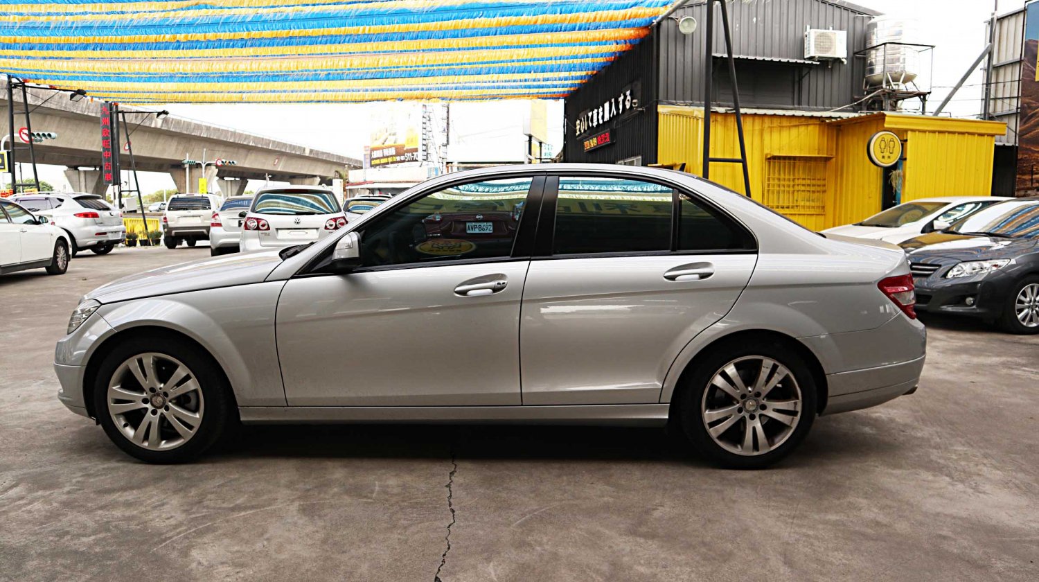 Benz 賓士 ／ C-Class ／ 2007年 ／ 2007年 Benz C200k 銀色 賓士中古車 ／ 成交區