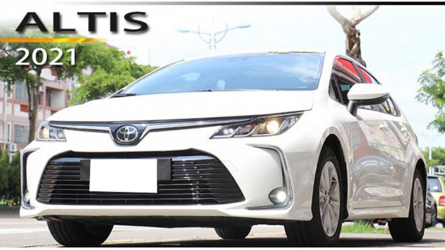 Toyota 豐田 ／ Altis ／ 2021年 ／ 2021年Toyota Altis  白色 豐田中古車 ／ 台中車庫