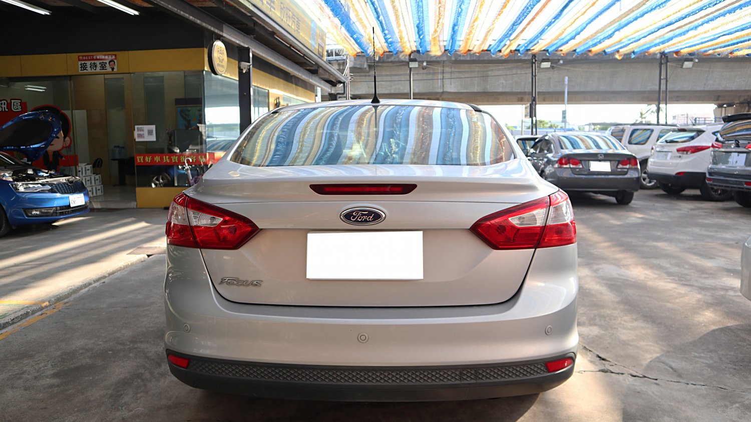 Ford 福特 ／ Focus ／ 2013年 ／ 2013年 Ford Focus 銀色 福特中古車 ／ MG車庫(台南)