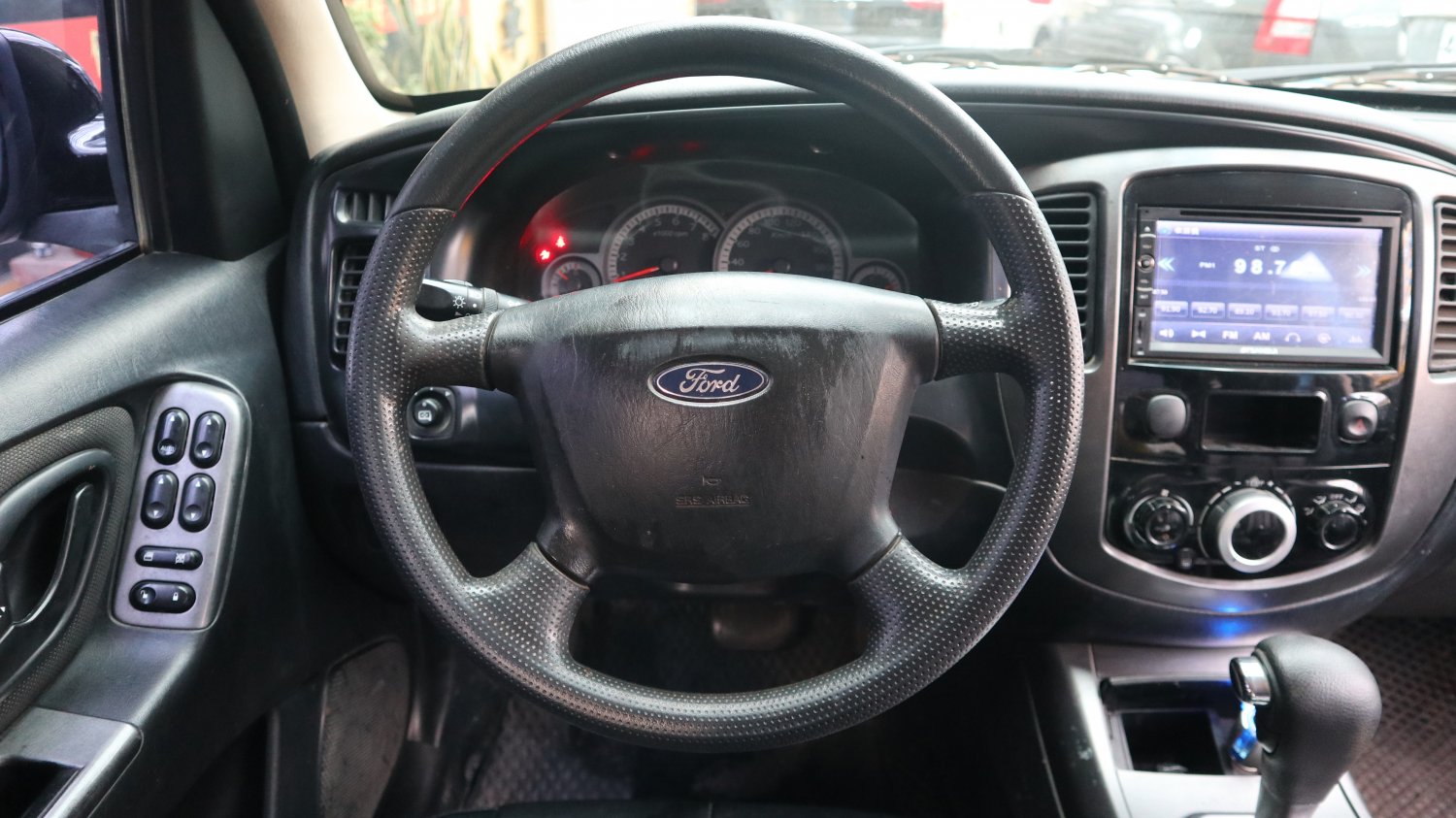 Ford 福特 ／ Escape ／ 2011年 ／ 2011年 Ford Escape 黑色 福特中古休旅車 ／ MG車庫(六甲)