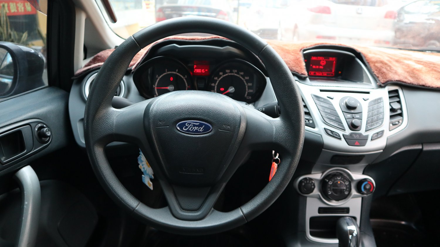 Ford 福特 ／ Fiesta ／ 2012年 ／ 2012年Ford Fiesta 灰色 福特中古車 ／ 九州欣旺汽車 (台南)