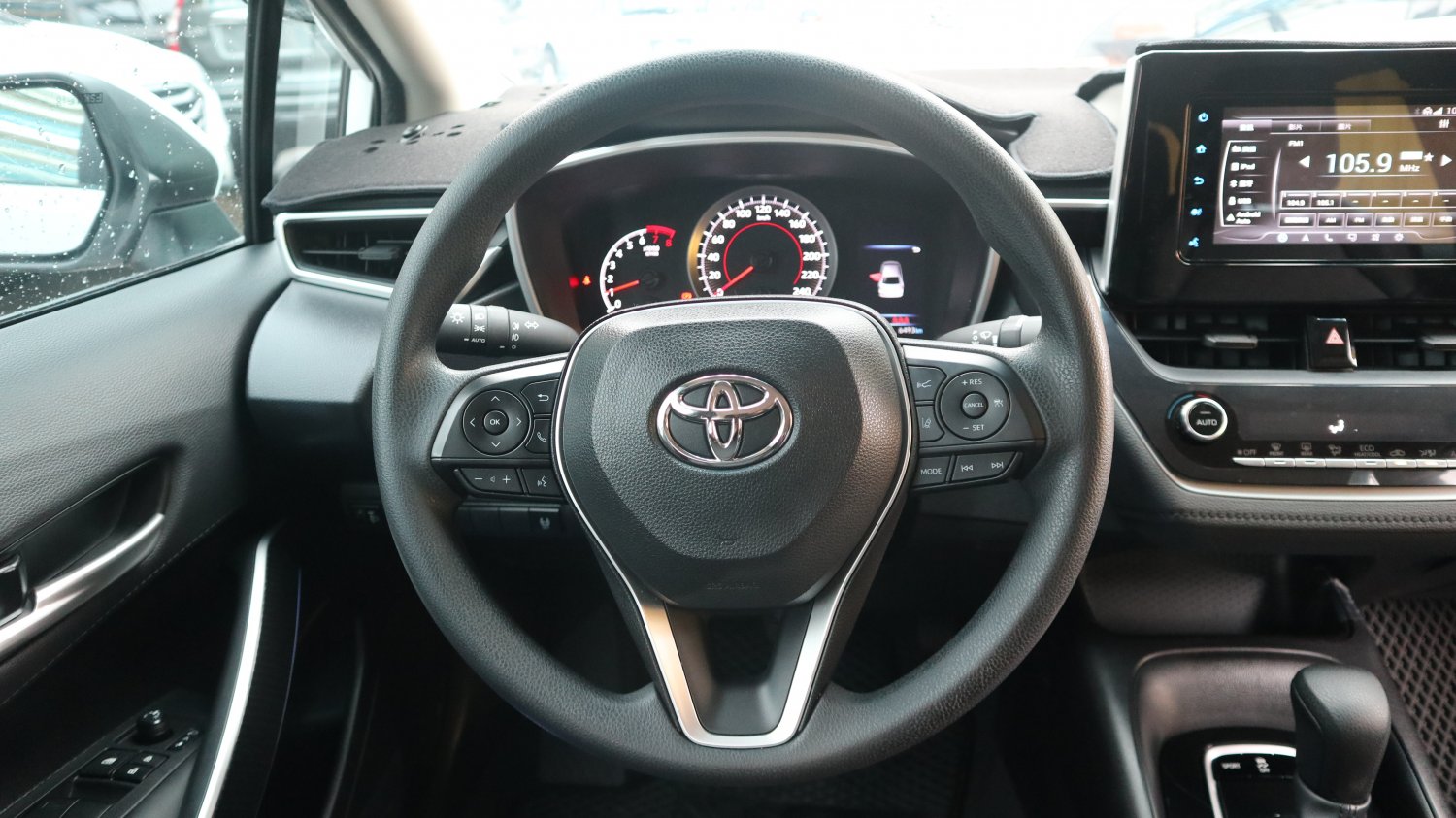 Toyota 豐田 ／ Altis ／ 2021年 ／ 2021年Toyota Altis 白色 豐田中古車 ／ 成交區