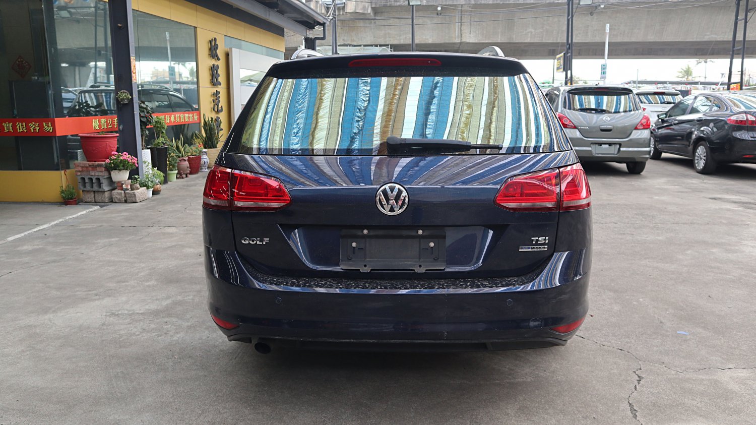VW 福斯 ／ Golf ／ 2014年 ／ 2014年 VW Golf  藍色 福斯中古車 ／ 九州欣旺汽車 (台南)