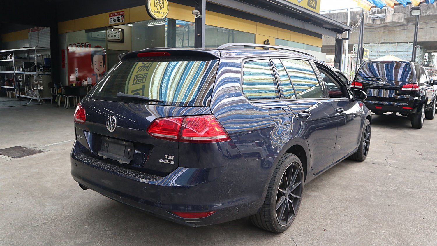 VW 福斯 ／ Golf ／ 2014年 ／ 2014年 VW Golf  藍色 福斯中古車 ／ 九肇匯元汽車 (台南)