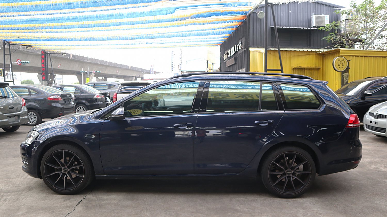 VW 福斯 ／ Golf ／ 2014年 ／ 2014年 VW Golf  藍色 福斯中古車 ／ 九肇匯元汽車 (台南)