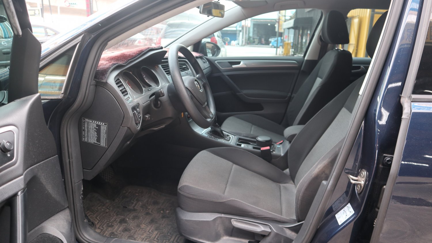 VW 福斯 ／ Golf ／ 2014年 ／ 2014年 VW Golf  藍色 福斯中古車 ／ 九州欣旺汽車 (台南)