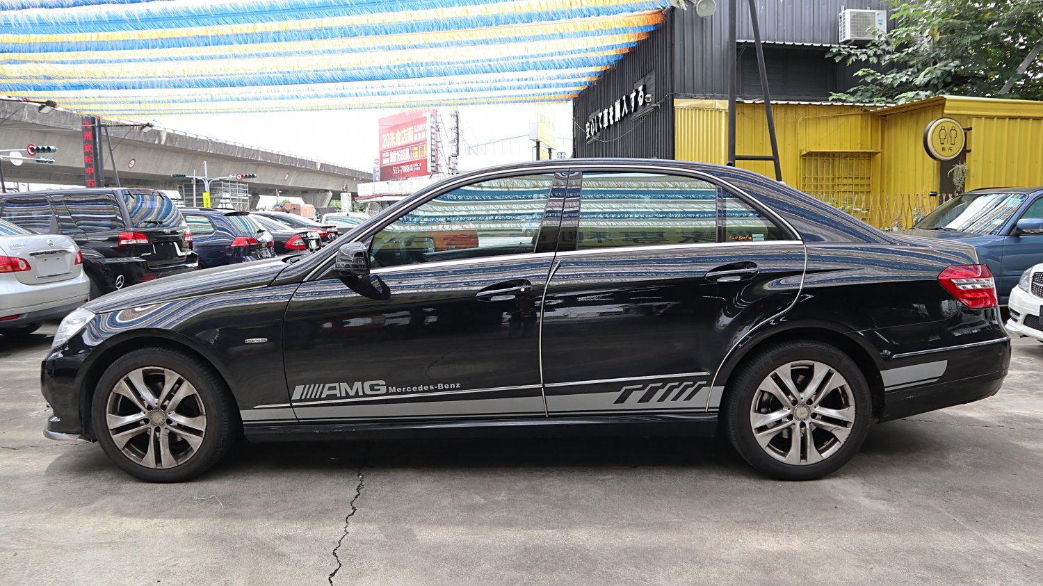 Benz 賓士 ／ E-Class ／ 2012年 ／ 2012年 Benz E200 黑色 賓士中古車 ／ 九州欣旺汽車 (台南)