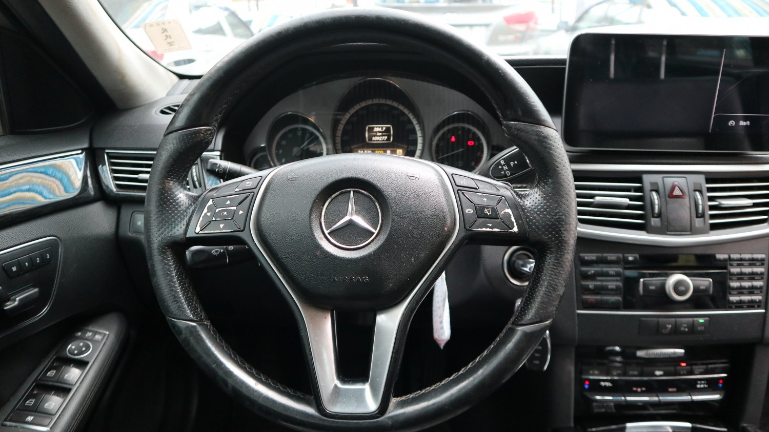 Benz 賓士 ／ E-Class ／ 2012年 ／ 2012年 Benz E200 黑色 賓士中古車 ／ 九肇匯元汽車 (台南)