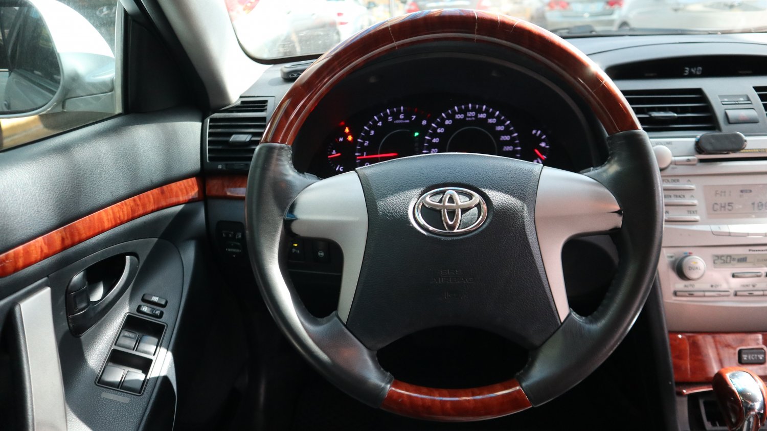 Toyota 豐田 ／ Camry ／ 2009年 ／ 2009年Toyota Camry 銀色 豐田中古車 ／ 九州欣旺汽車 (台南)