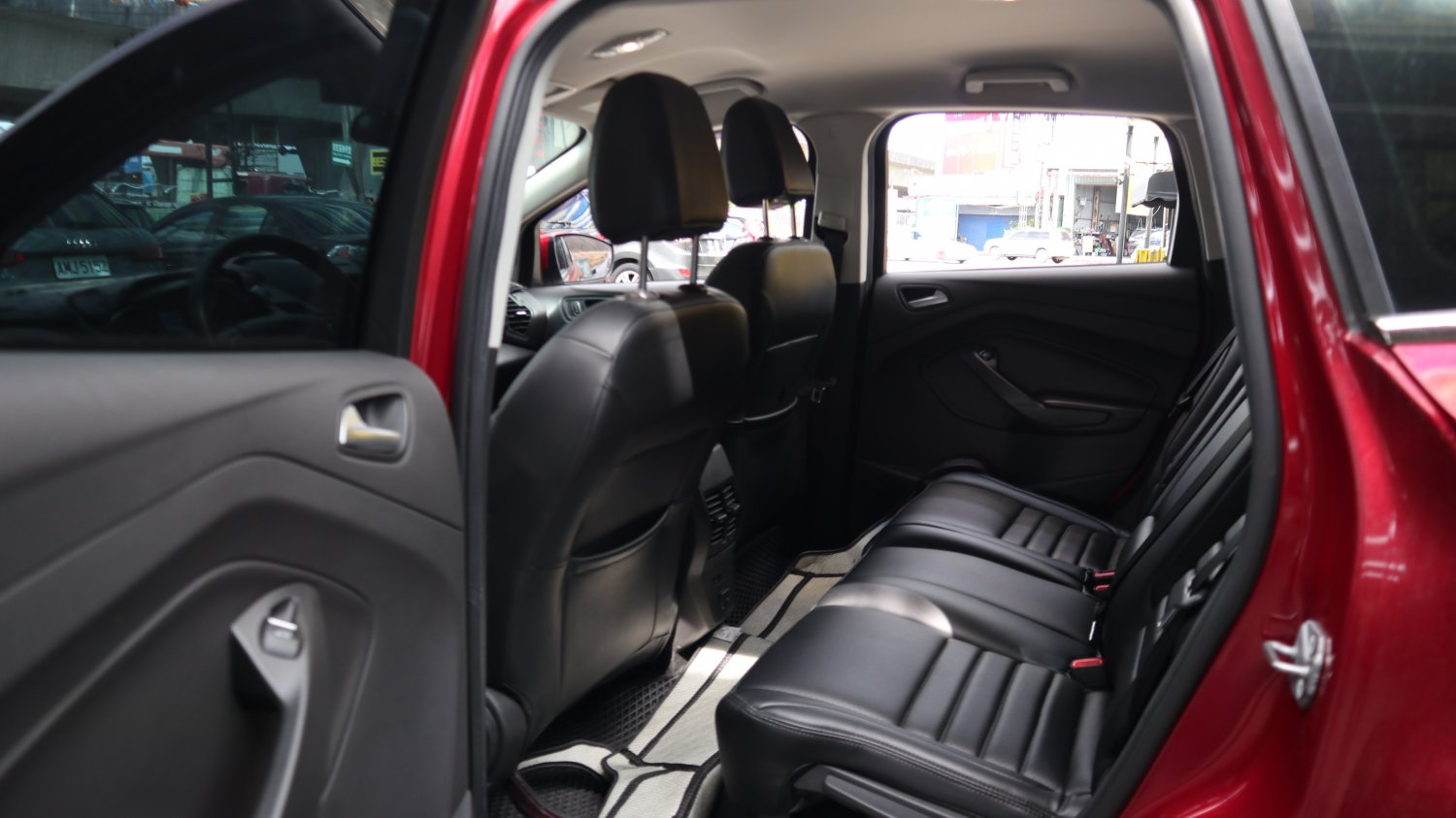 Ford 福特 ／ Kuga ／ 2018年 ／ 2018年 Ford Kuga 紅色 福特中古車 ／ 九肇匯元汽車 (台南)