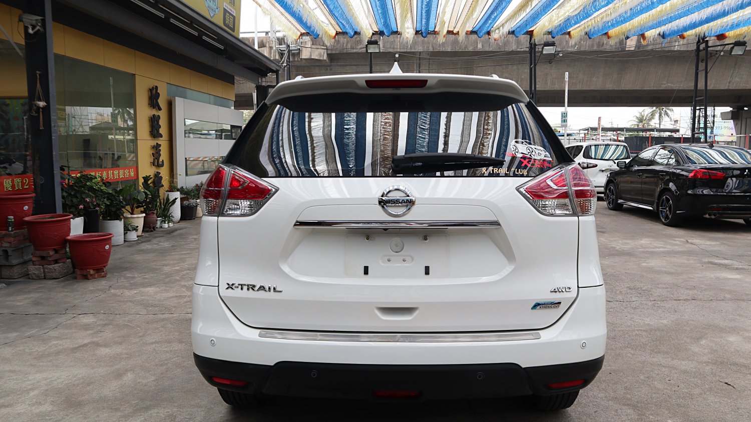 Nissan 日產 ／ X-Trail ／ 2015年 ／ 2015年Nissan X-Trail 白色 日產中古車 ／ 九州欣旺汽車 (台南)