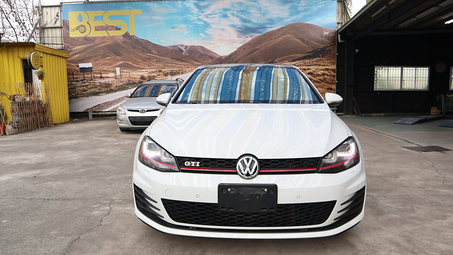 VW 福斯 ／ Golf ／ 2015年 ／ 2015年 VW Golf GTI 2.0  白色 福斯中古車 ／ 高拍