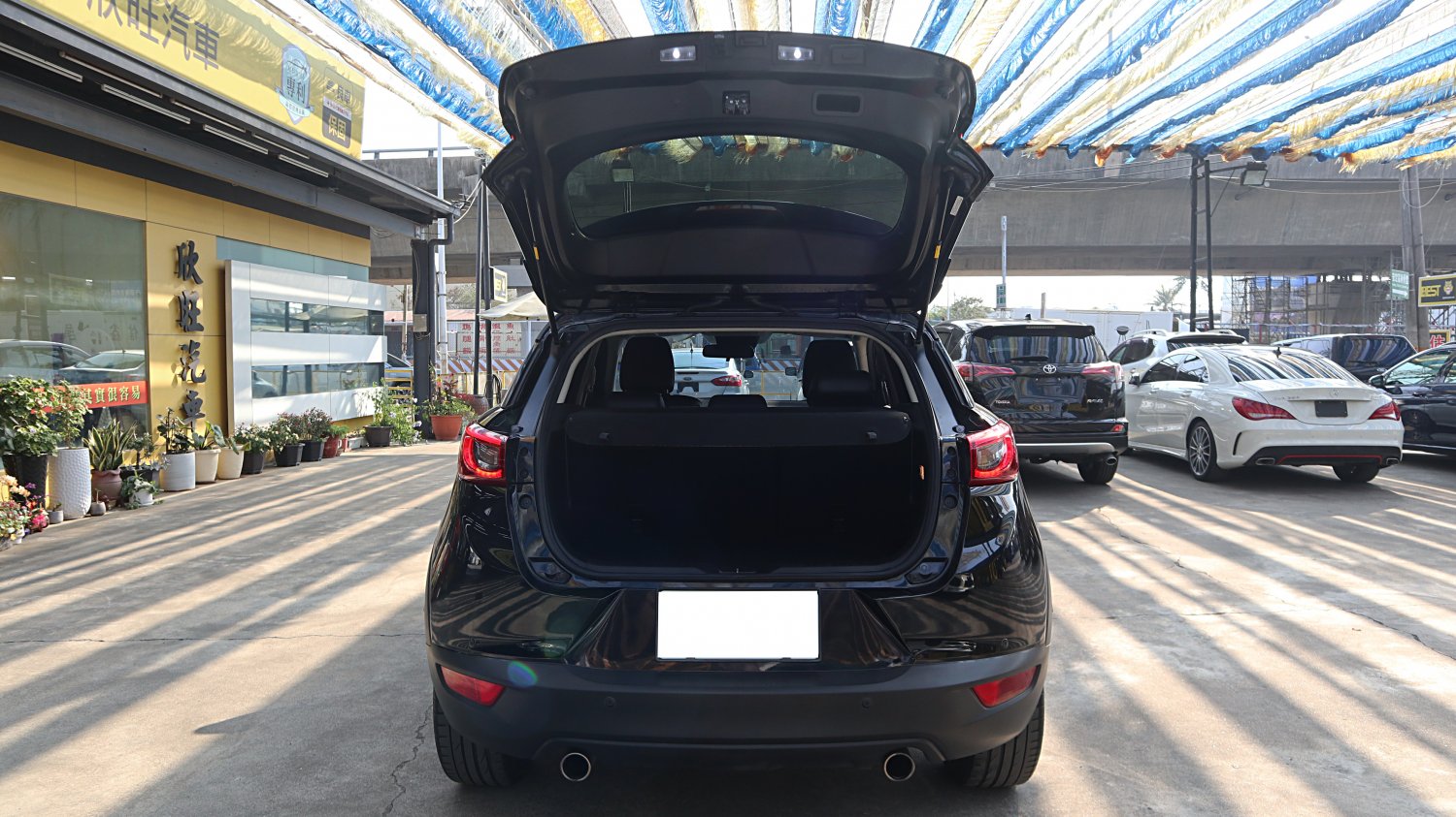 Mazda 馬自達 ／ CX-3 ／ 2017年 ／ 2017年Mazda CX-3 黑色 馬自達中古車 ／ MG車庫(台南)