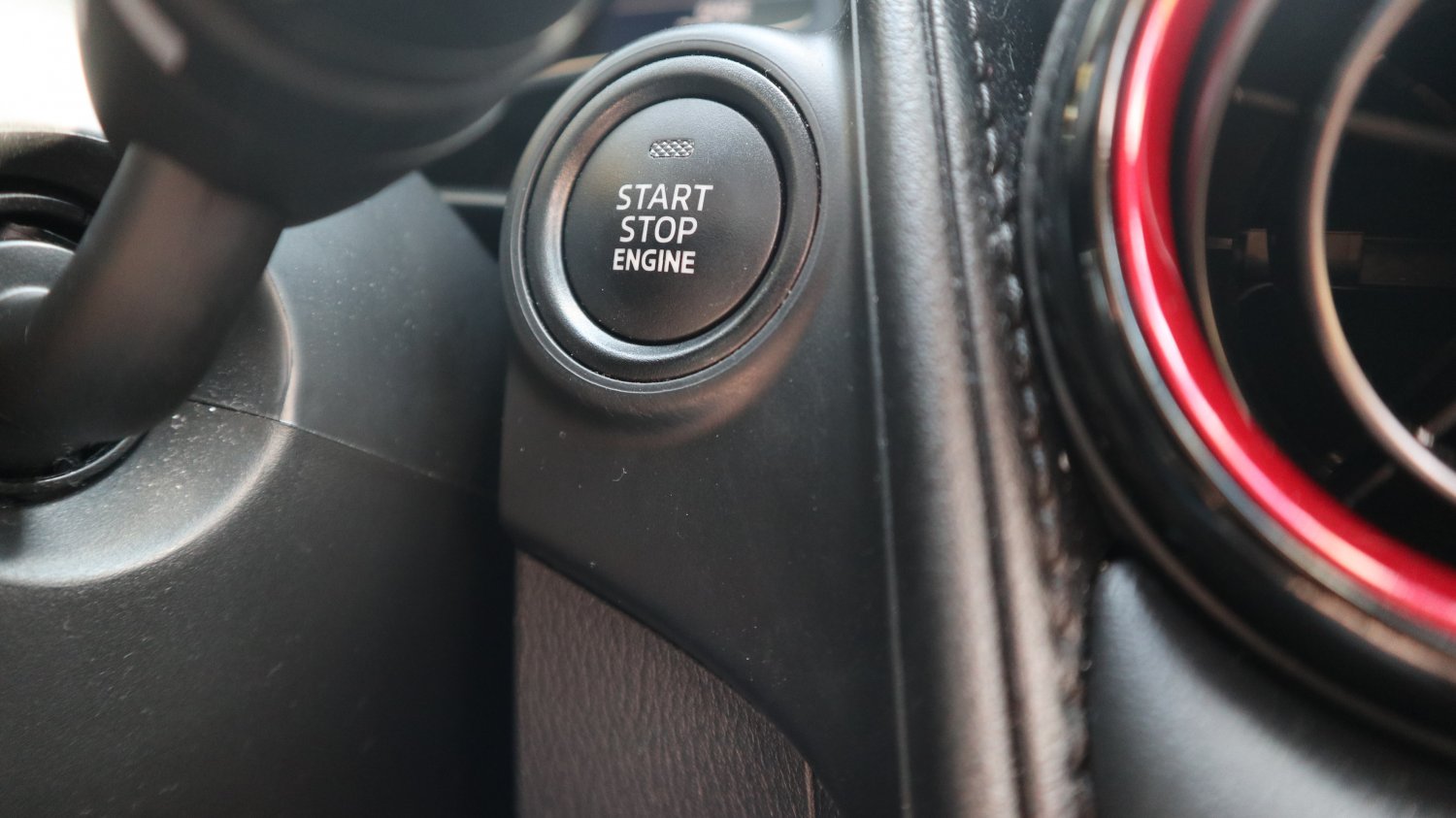 Mazda 馬自達 ／ CX-3 ／ 2017年 ／ 2017年Mazda CX-3 黑色 馬自達中古車 ／ 成交區