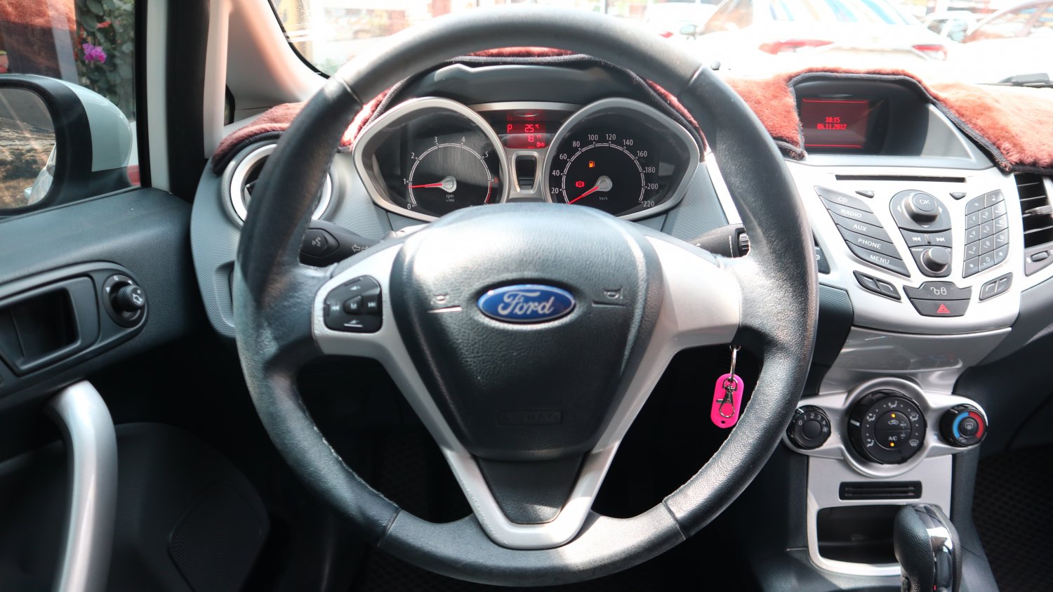 Ford 福特 ／ Fiesta ／ 2012年 ／ 2012年Ford Fiesta 白色 福特中古車 ／ 九肇匯元汽車 (台南)