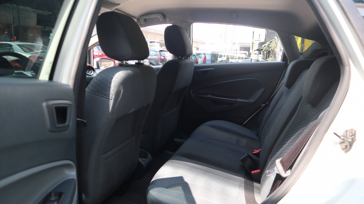 Ford 福特 ／ Fiesta ／ 2012年 ／ 2012年Ford Fiesta 白色 福特中古車 ／ 九肇匯元汽車 (台南)