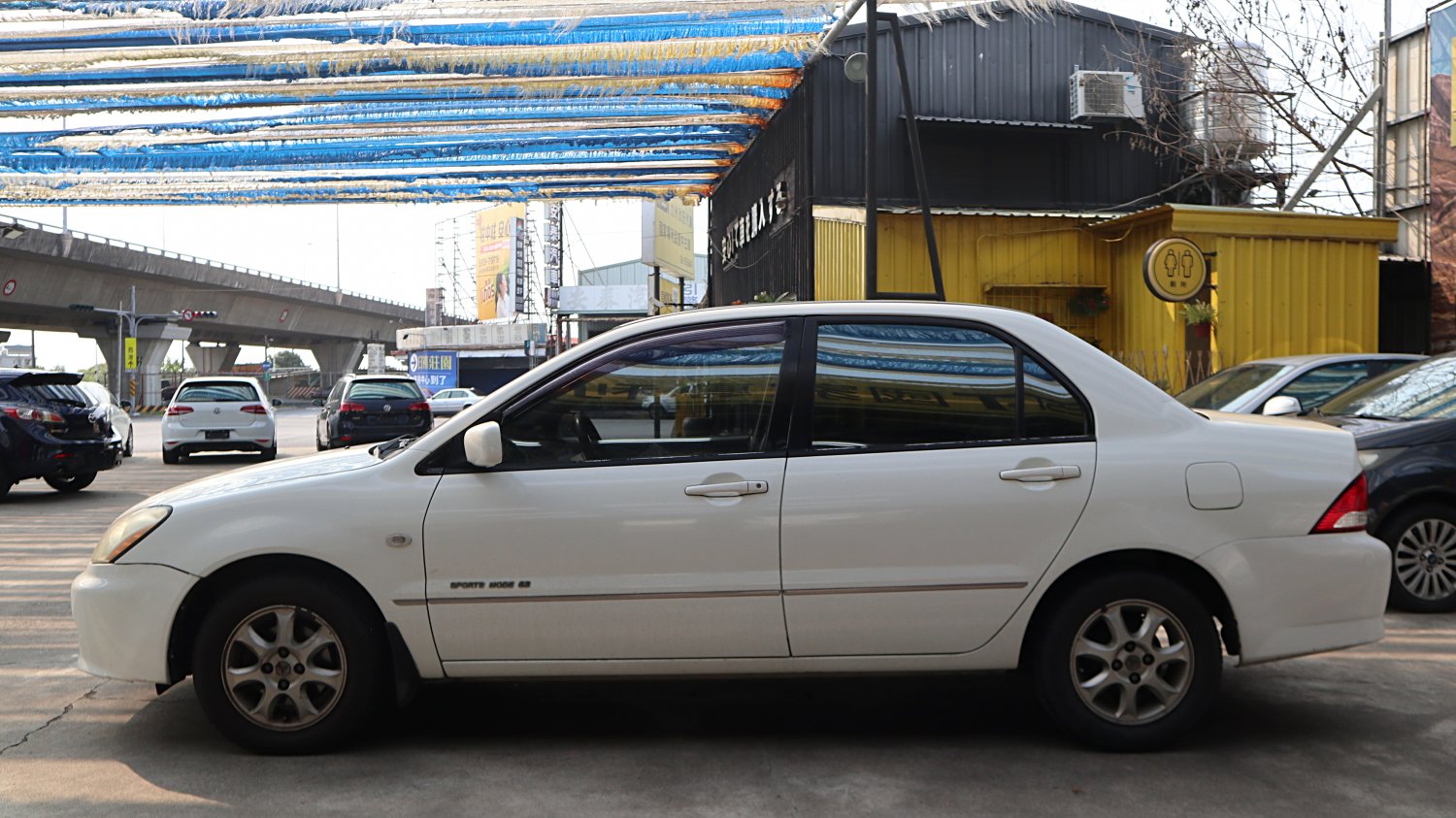 Mitsubishi 三菱 ／ Lancer 菱帥 ／ 2004年 ／ 2004年 Mitsubishi Lancer 白色 三菱中古車 ／ 九州欣旺汽車 (台南)