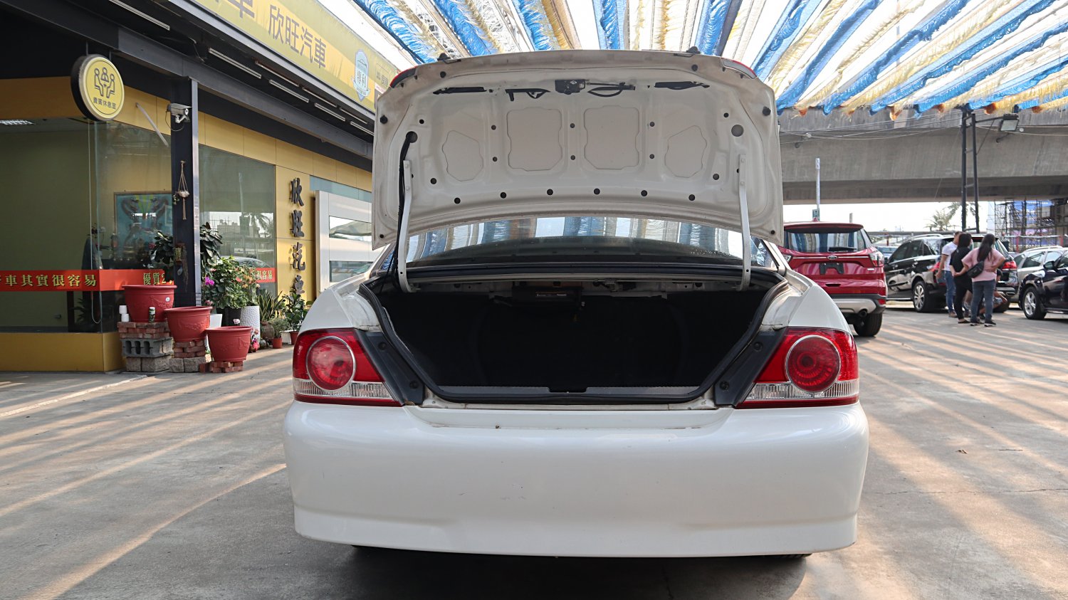 Mitsubishi 三菱 ／ Lancer 菱帥 ／ 2004年 ／ 2004年 Mitsubishi Lancer 白色 三菱中古車 ／ 成交區