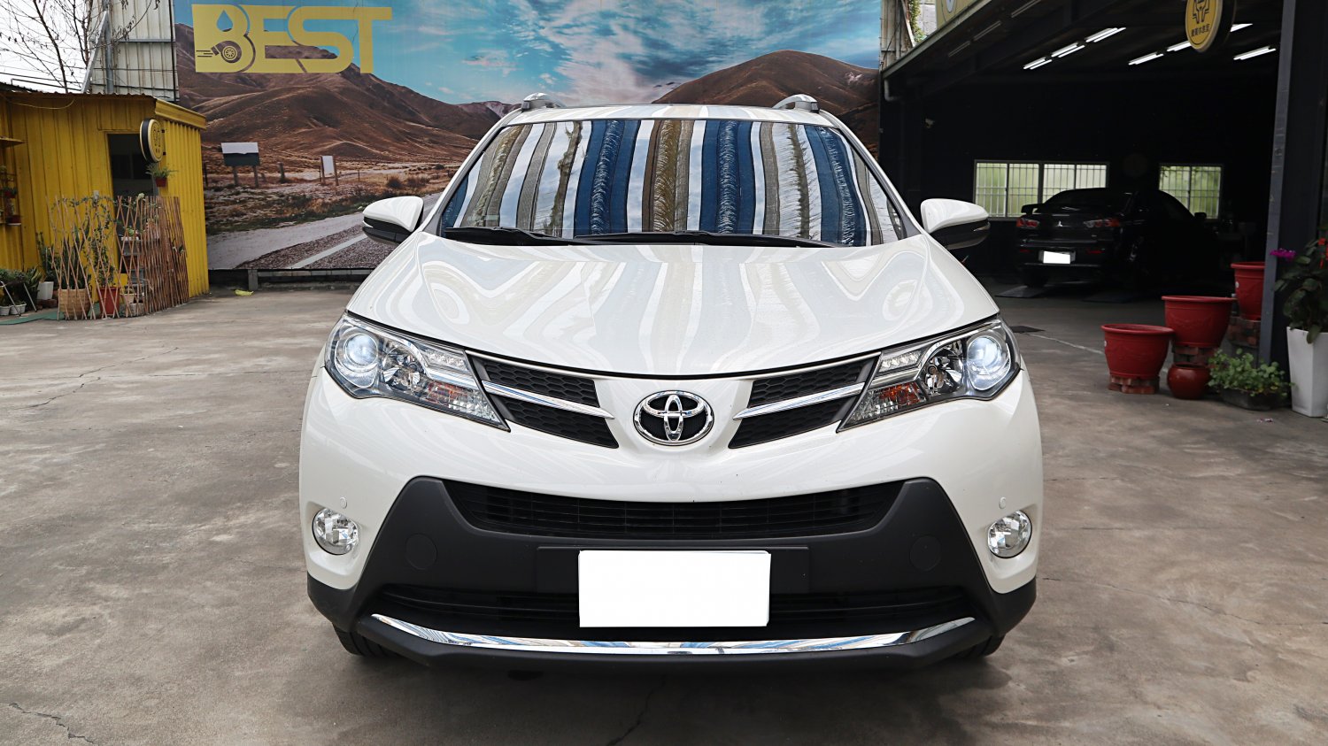 Toyota 豐田 ／ RAV4 ／ 2015年 ／ 2015年Toyota RAV4 白色 豐田中古車 ／ 成交區