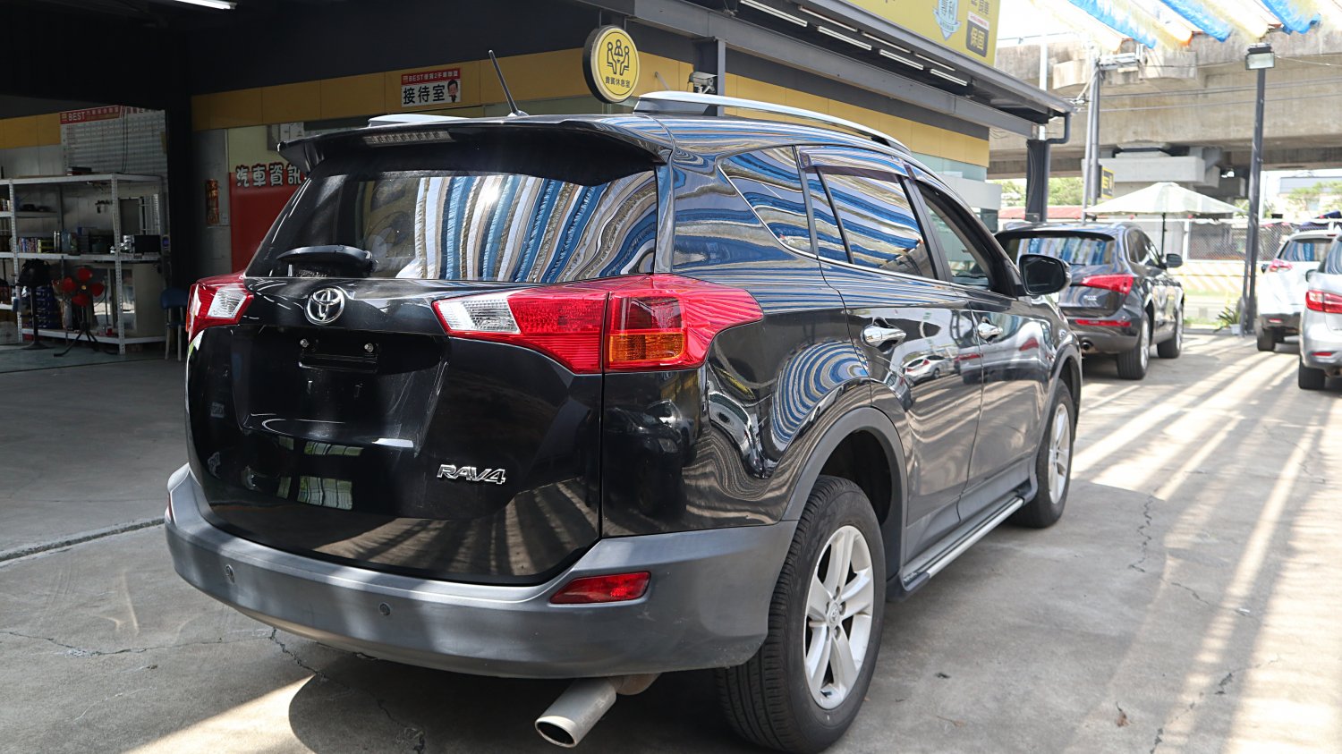 Toyota 豐田 ／ RAV4 ／ 2013年 ／ 2013年Toyota RAV4 黑色 豐田中古車 ／ 成交區