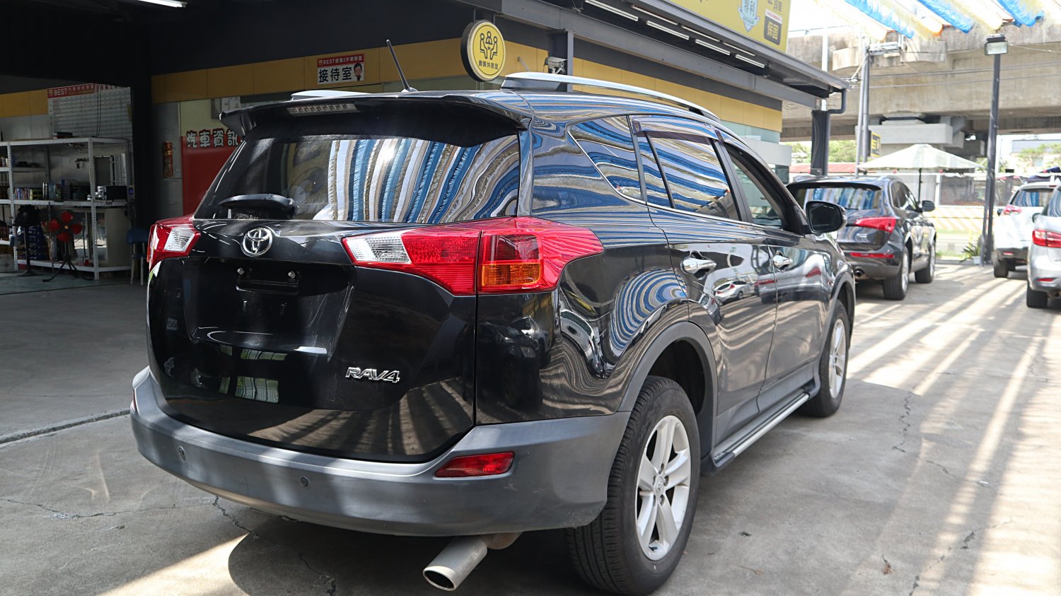 Toyota 豐田 ／ RAV4 ／ 2013年 ／ 2013年Toyota RAV4 黑色 豐田中古車 ／ 九州欣旺汽車 (台南)