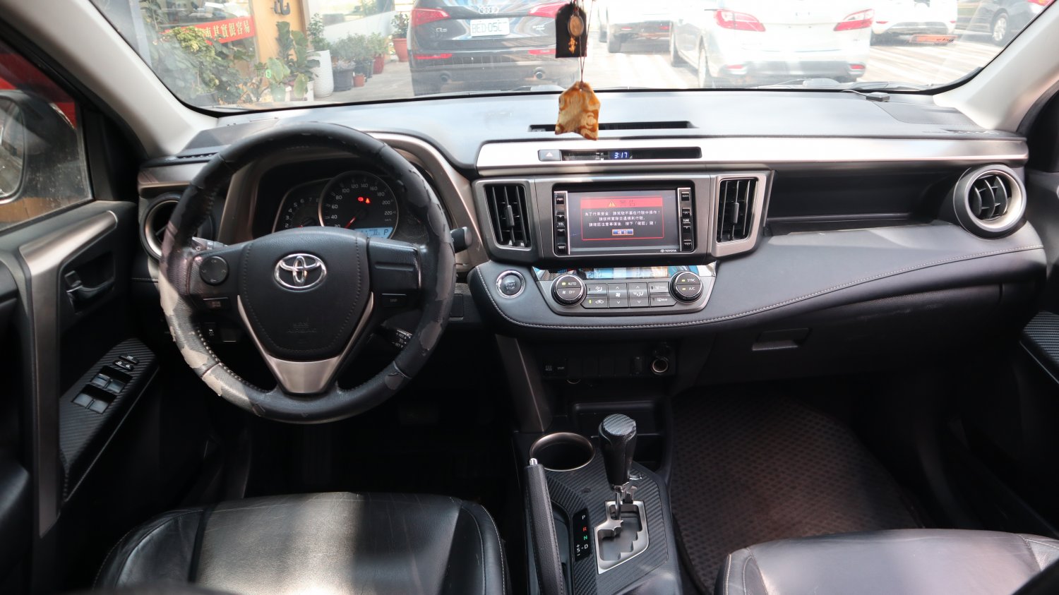 Toyota 豐田 ／ RAV4 ／ 2013年 ／ 2013年Toyota RAV4 黑色 豐田中古車 ／ 九州欣旺汽車 (台南)