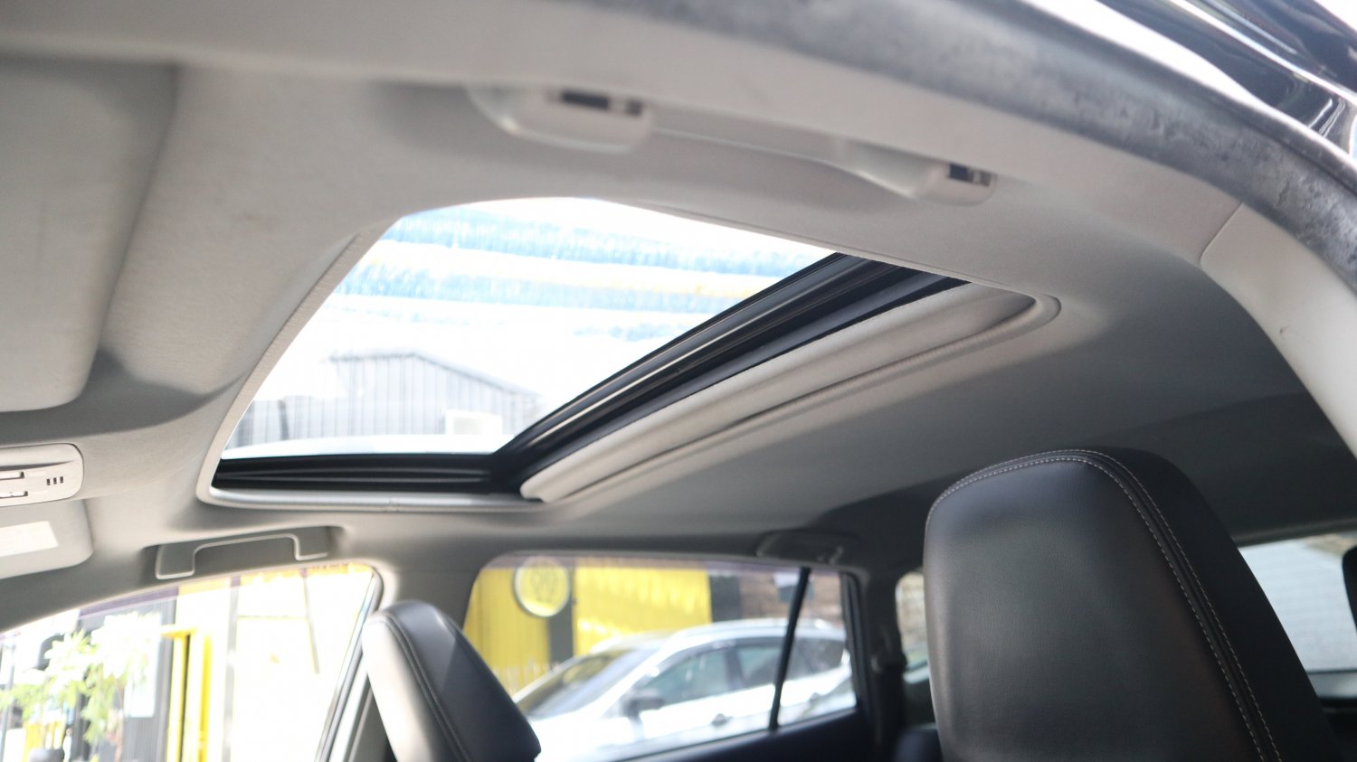 Toyota 豐田 ／ RAV4 ／ 2013年 ／ 2013年Toyota RAV4 黑色 豐田中古車 ／ 成交區