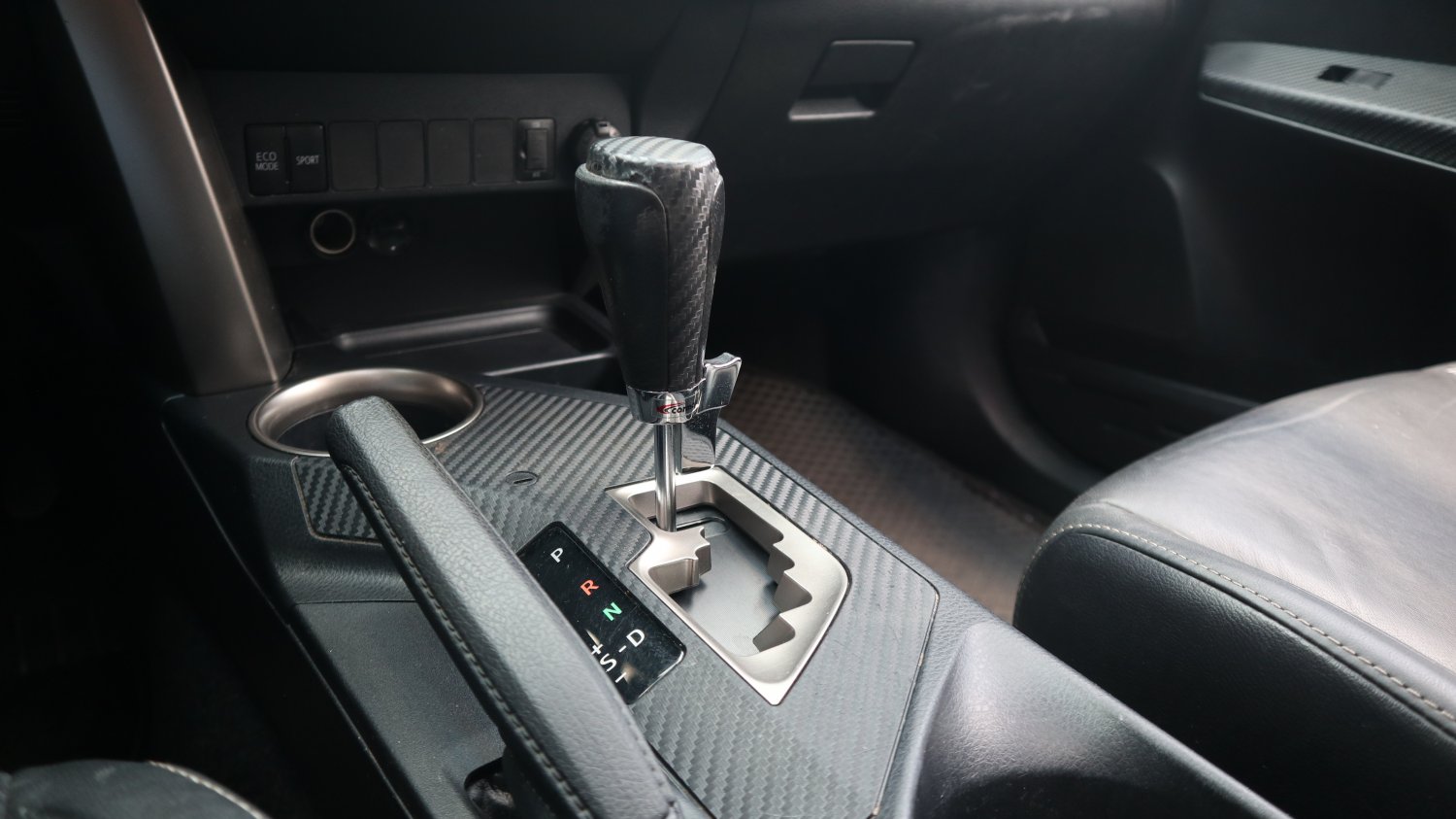 Toyota 豐田 ／ RAV4 ／ 2013年 ／ 2013年Toyota RAV4 黑色 豐田中古車 ／ 成交區