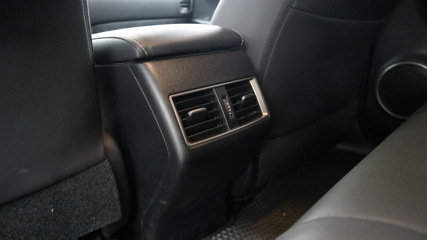 Lexus 凌志 ／ NX 系列 ／ 2021年 ／ 2021年Lexus NX200 白色 凌志中古車 ／ 成交區