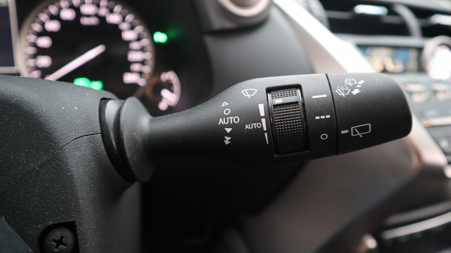 Lexus 凌志 ／ NX 系列 ／ 2021年 ／ 2021年Lexus NX200 白色 凌志中古車 ／ 成交區