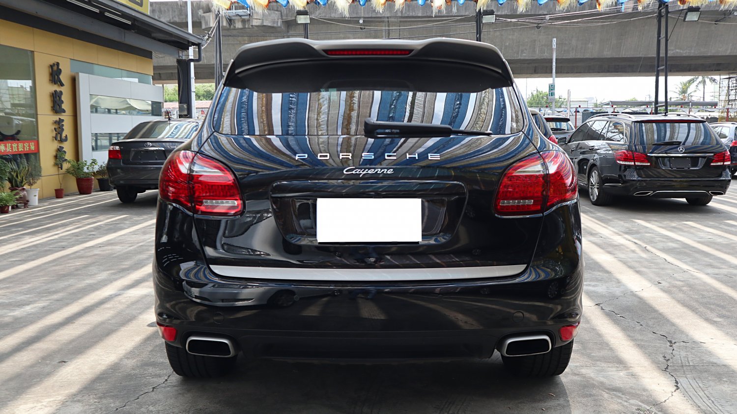 Porsche 保時捷 ／ Cayenne ／ 2014年 ／ 2014年Porsche Cayenne 黑色 保時捷中古車 ／ 成交區