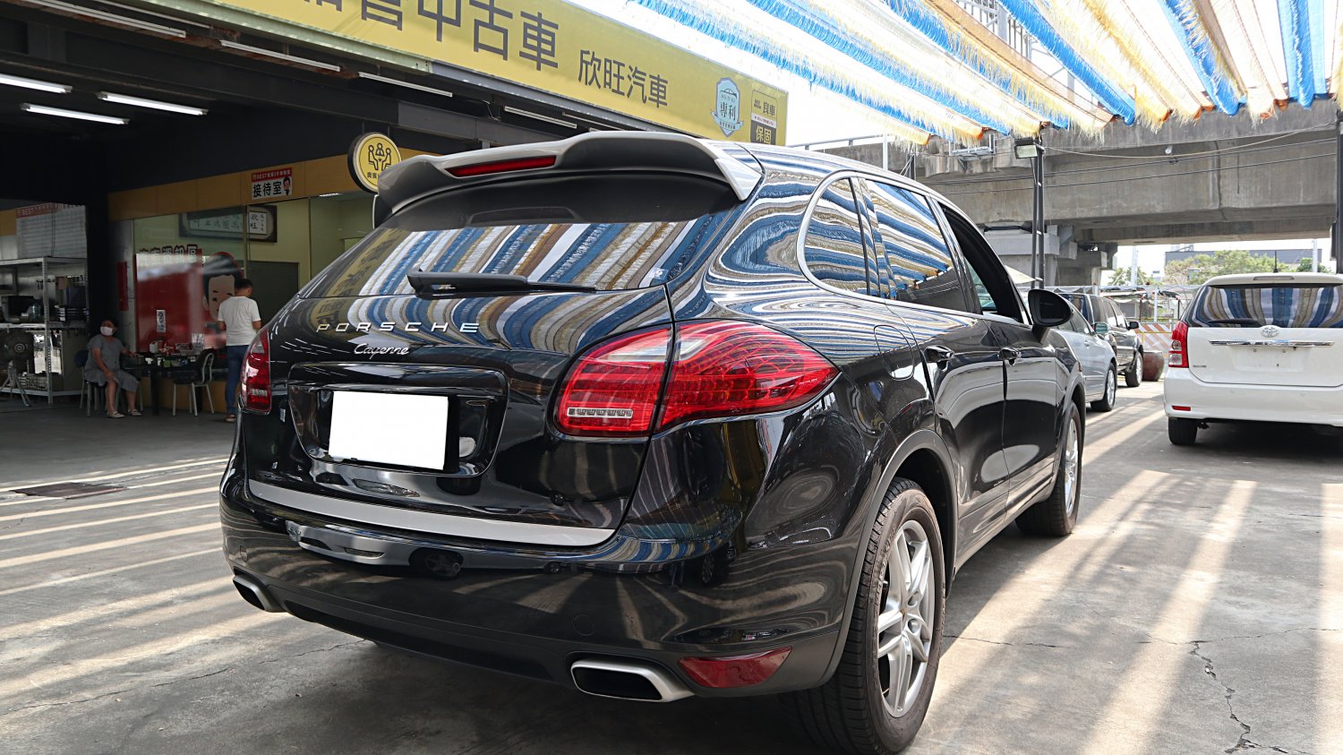 Porsche 保時捷 ／ Cayenne ／ 2014年 ／ 2014年Porsche Cayenne 黑色 保時捷中古車 ／ 成交區