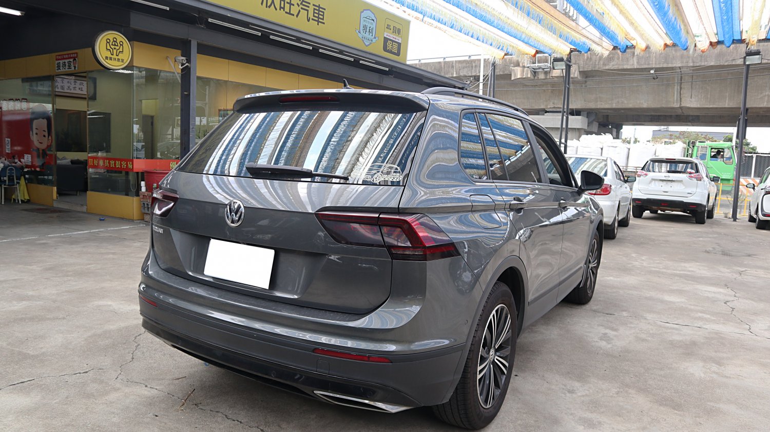 VW 福斯 ／ Tiguan ／ 2019年 ／ 2019年VW  Tiguan   灰色 福斯中古車 ／ 成交區