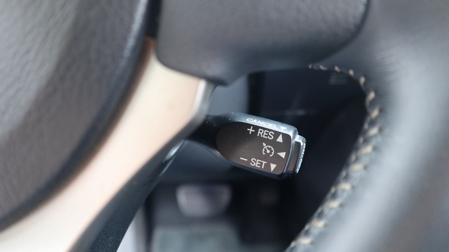 Lexus 凌志 ／ CT 系列 ／ 2014年 ／ 2014年 Lexus CT200h 白色 油電混合 凌志中古車 ／ 九肇匯元汽車 (台南)