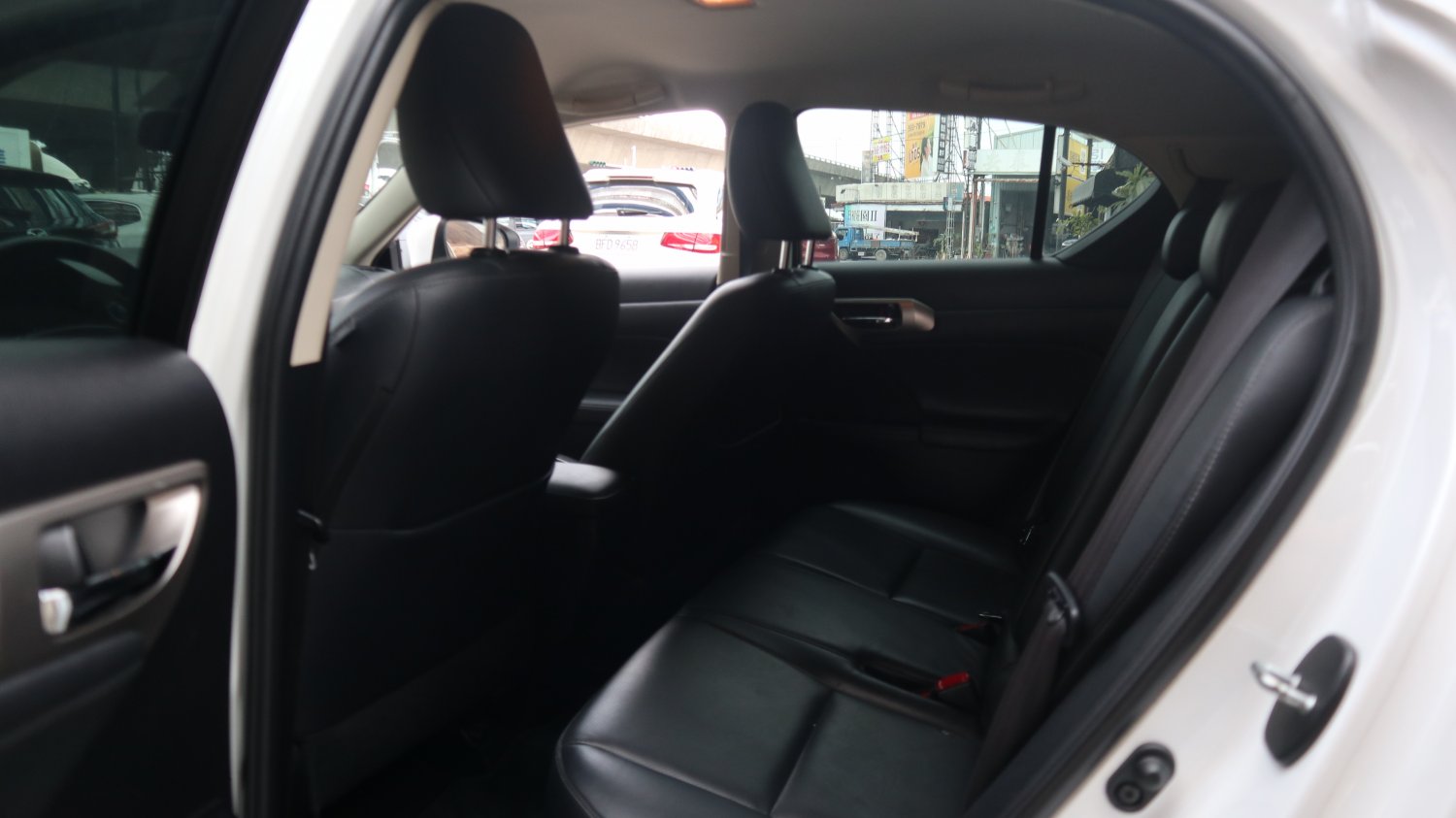 Lexus 凌志 ／ CT 系列 ／ 2014年 ／ 2014年 Lexus CT200h 白色 油電混合 凌志中古車 ／ 九肇匯元汽車 (台南)