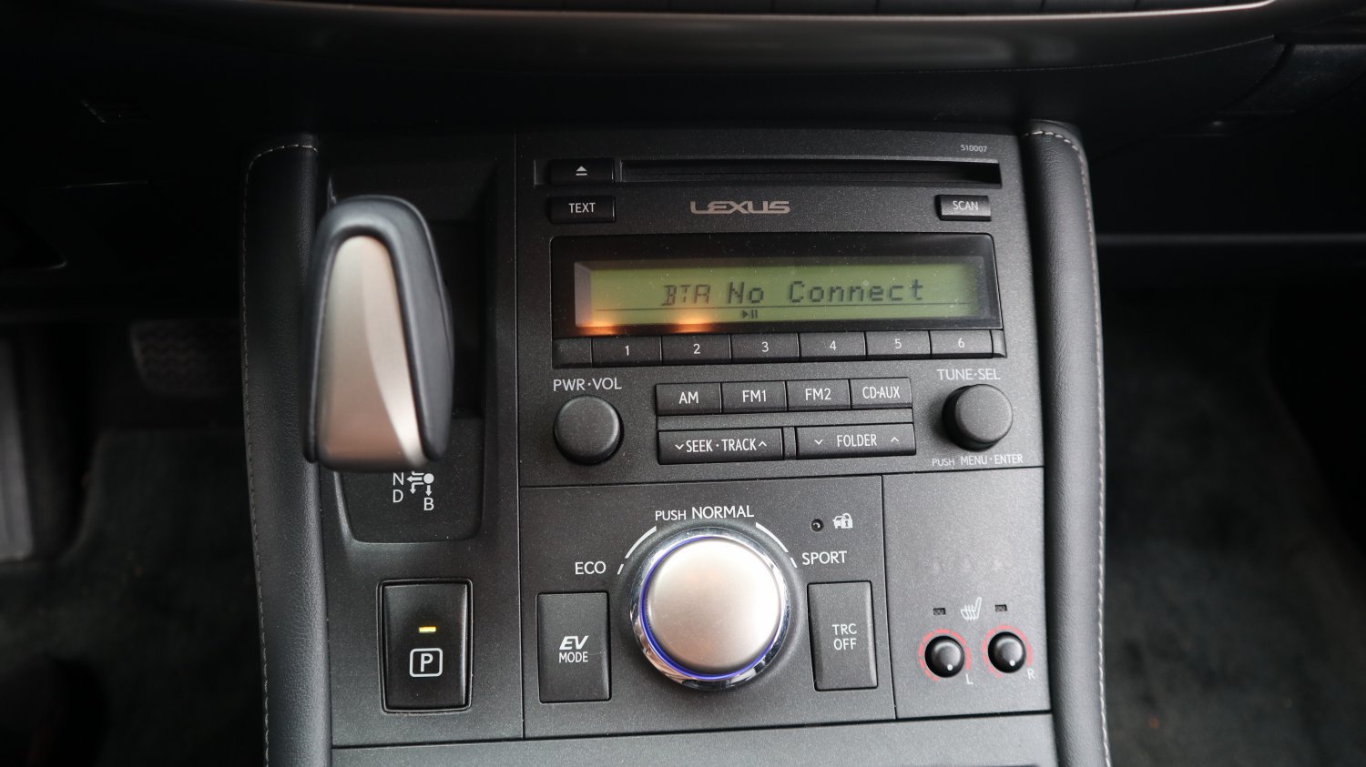 Lexus 凌志 ／ CT 系列 ／ 2014年 ／ 2014年 Lexus CT200h 白色 油電混合 凌志中古車 ／ 九肇匯元汽車 (台南)