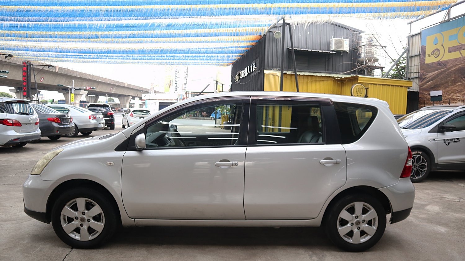 Nissan 日產 ／ Livina ／ 2010年 ／ 2010年Nissan Livina 銀色 日產中古車 ／ 成交區
