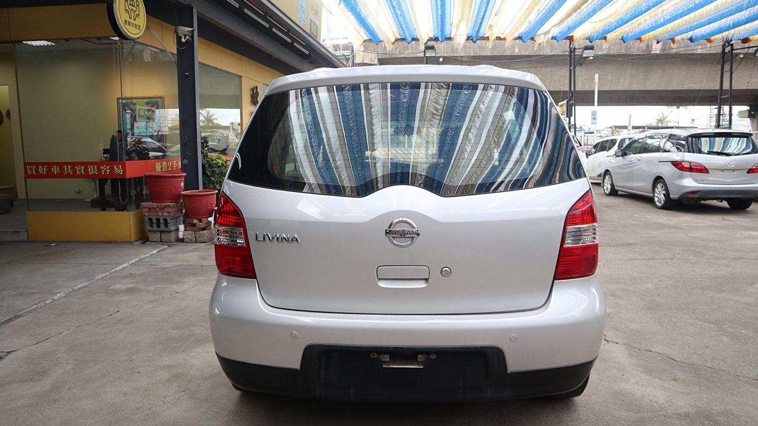 Nissan 日產 ／ Livina ／ 2010年 ／ 2010年Nissan Livina 銀色 日產中古車 ／ 成交區