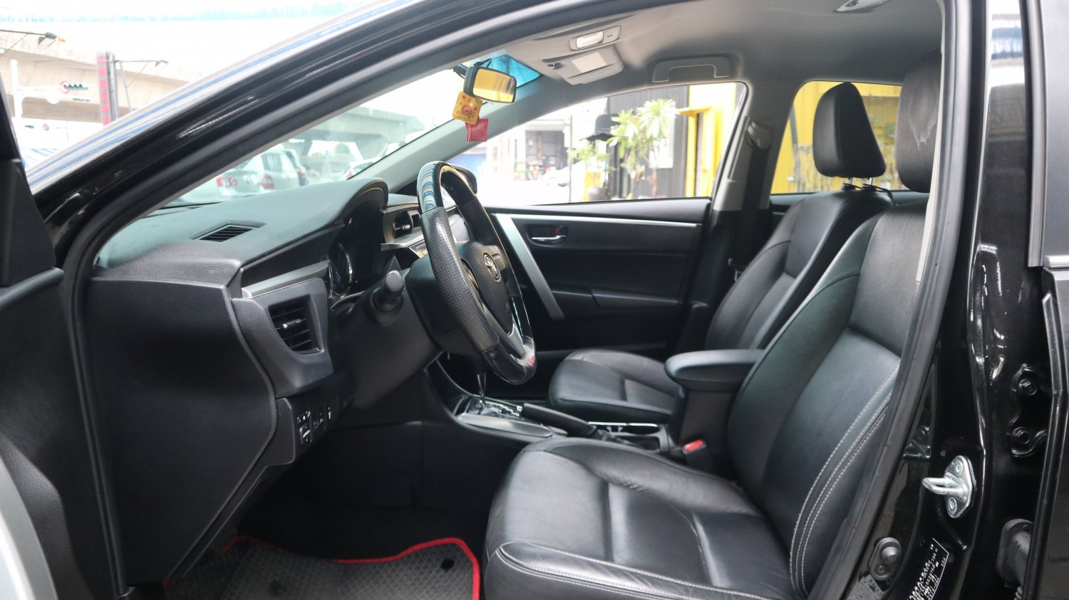 Toyota 豐田 ／ Altis ／ 2014年 ／ 2014年 Toyota Altis 黑色 豐田中古車 ／ 成交區