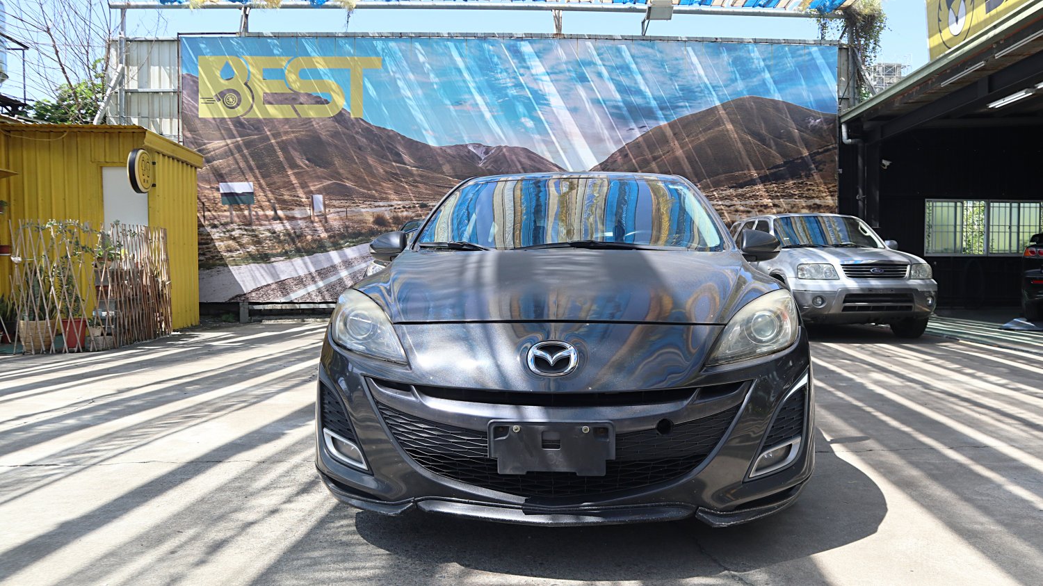 Mazda 馬自達 ／ Mazda 3 ／ 2011年 ／ 2011年Mazda 3 灰色 馬自達中古車 ／ 成交區