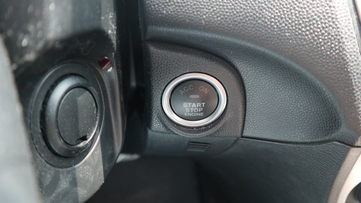 Mazda 馬自達 ／ Mazda 3 ／ 2011年 ／ 2011年Mazda 3 灰色 馬自達中古車 ／ 成交區