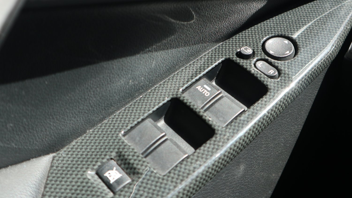 Mazda 馬自達 ／ Mazda 3 ／ 2011年 ／ 2011年Mazda 3 灰色 馬自達中古車 ／ 成交區