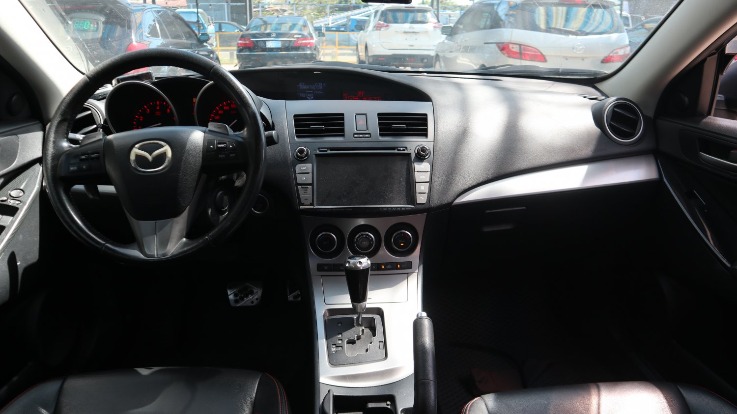 Mazda 馬自達 ／ Mazda 3 ／ 2011年 ／ 2011年Mazda 3 灰色 馬自達中古車 ／ 成交區