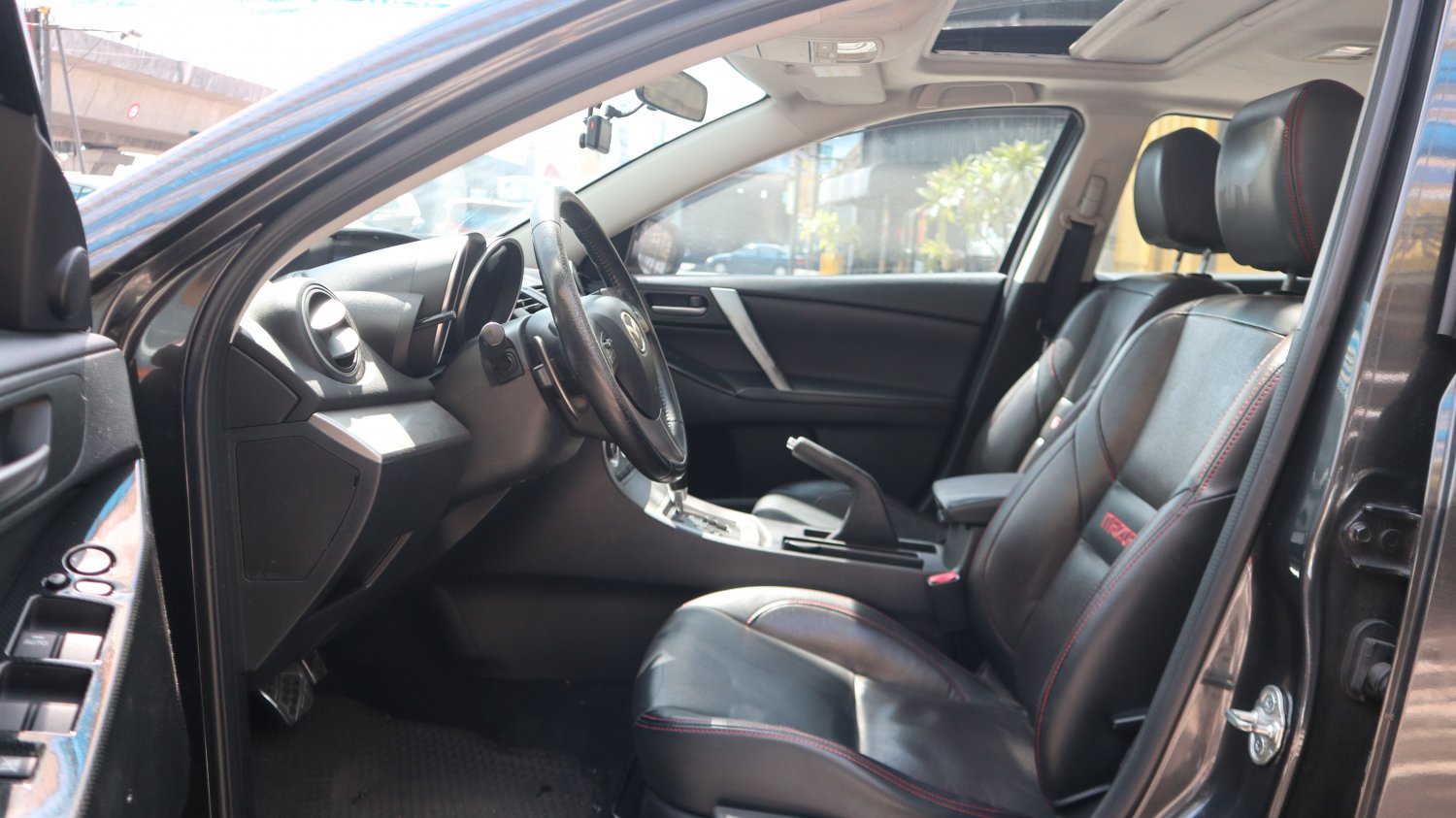 Mazda 馬自達 ／ Mazda 3 ／ 2011年 ／ 2011年Mazda 3 灰色 馬自達中古車 ／ 成交區
