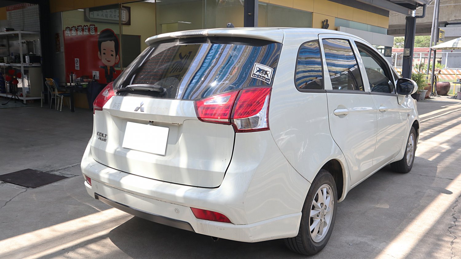 Mitsubishi 三菱 ／ Colt Plus ／ 2014年 ／ 2014年Mitsubishi Colt Plus 白色 三菱中古車 ／ 成交區
